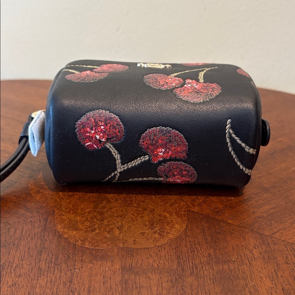Coach wristlet pouch  black cherry print/ red/sparkles  gold tone hardware NWT - Picture 9 of 14